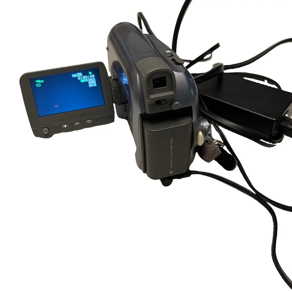Canon ZR500 Standard Definition MiniDV Camcorder (Silver) Tested Works WCharger